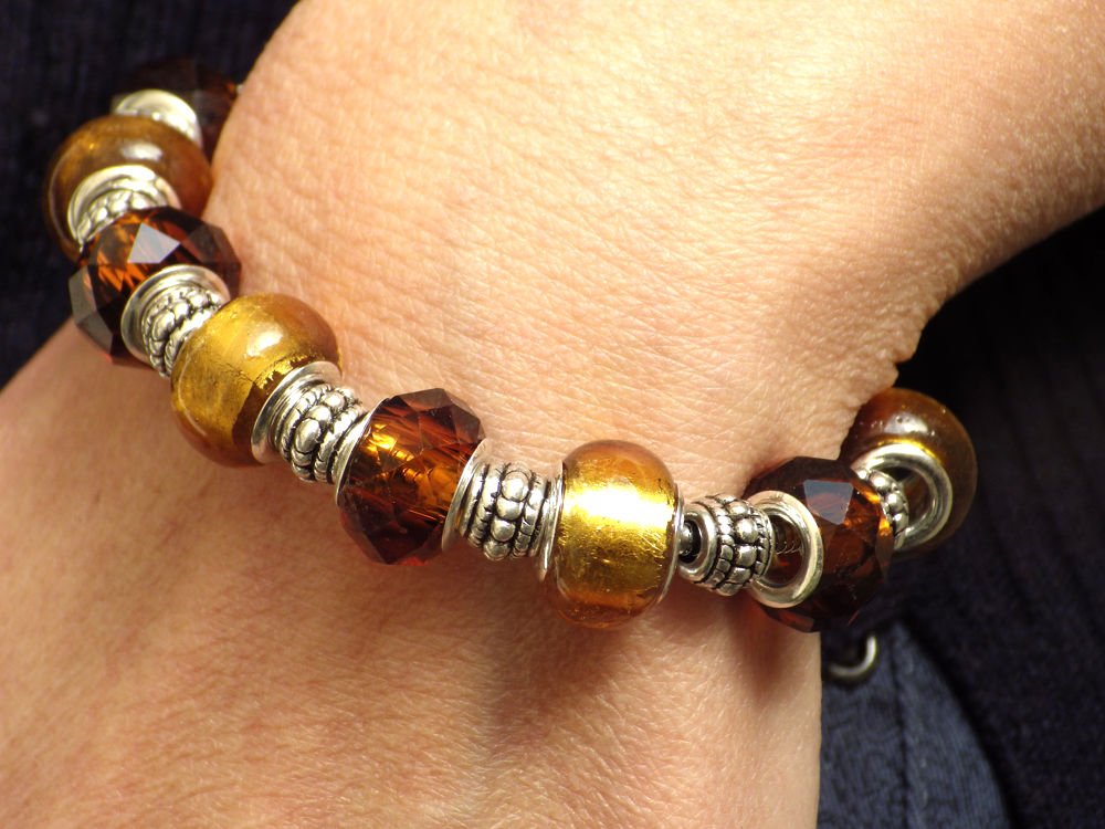 Pulsera de Charms de mujer Thurcolas Modelo Manhattan Acero Inoxidable con Cuentas de color Oro en Vidrio