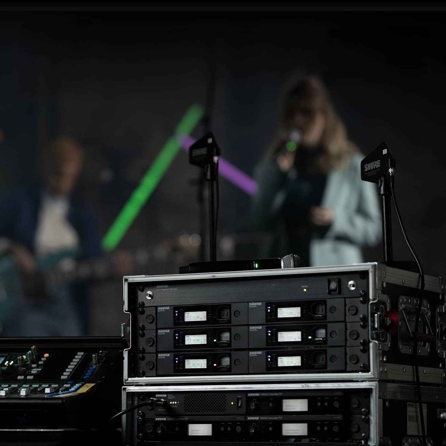 Shure GLXD14+/PGA31 Dual Band Pro Digital Wireless Mikrofonsystem für Redner, Künstler, Präsentationen - 12-Stunden Akkulaufzeit, 30m Reichweite | PGA31 Headset-Mikrofon, Einzelkanal-Empfänger.