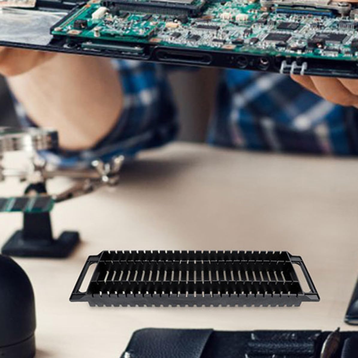 VOSAREA Porta Schede PCB Antistatico 4Pezzi 25 Slot in Plastica Nero per Riparatori e Elettronici in Laboratori Tecnici