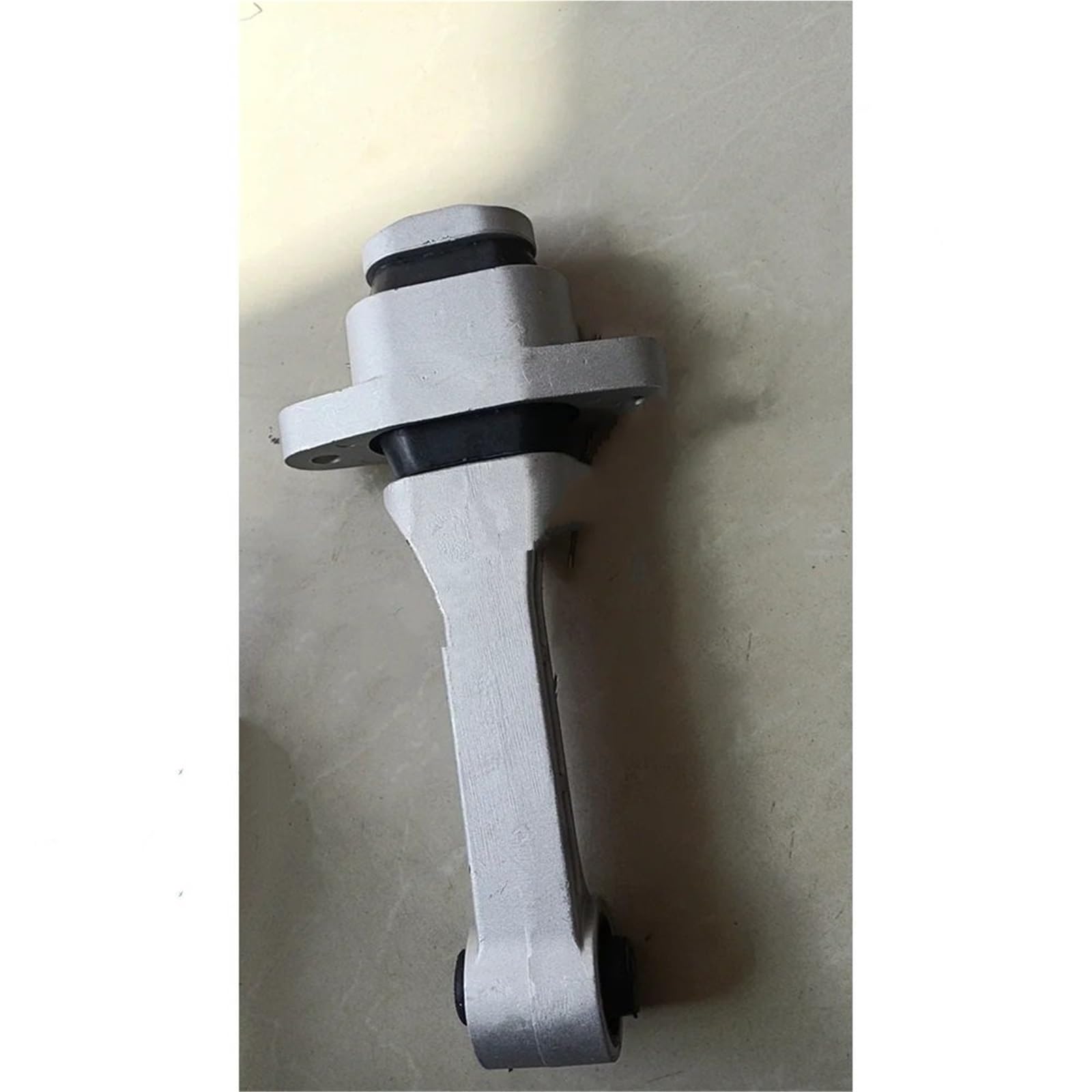 Pasuje do Hyundai Tucson 1.7 21950D3100 21950-D3100 ENM83305 Mocowanie silnika Zestaw mocowań silnika