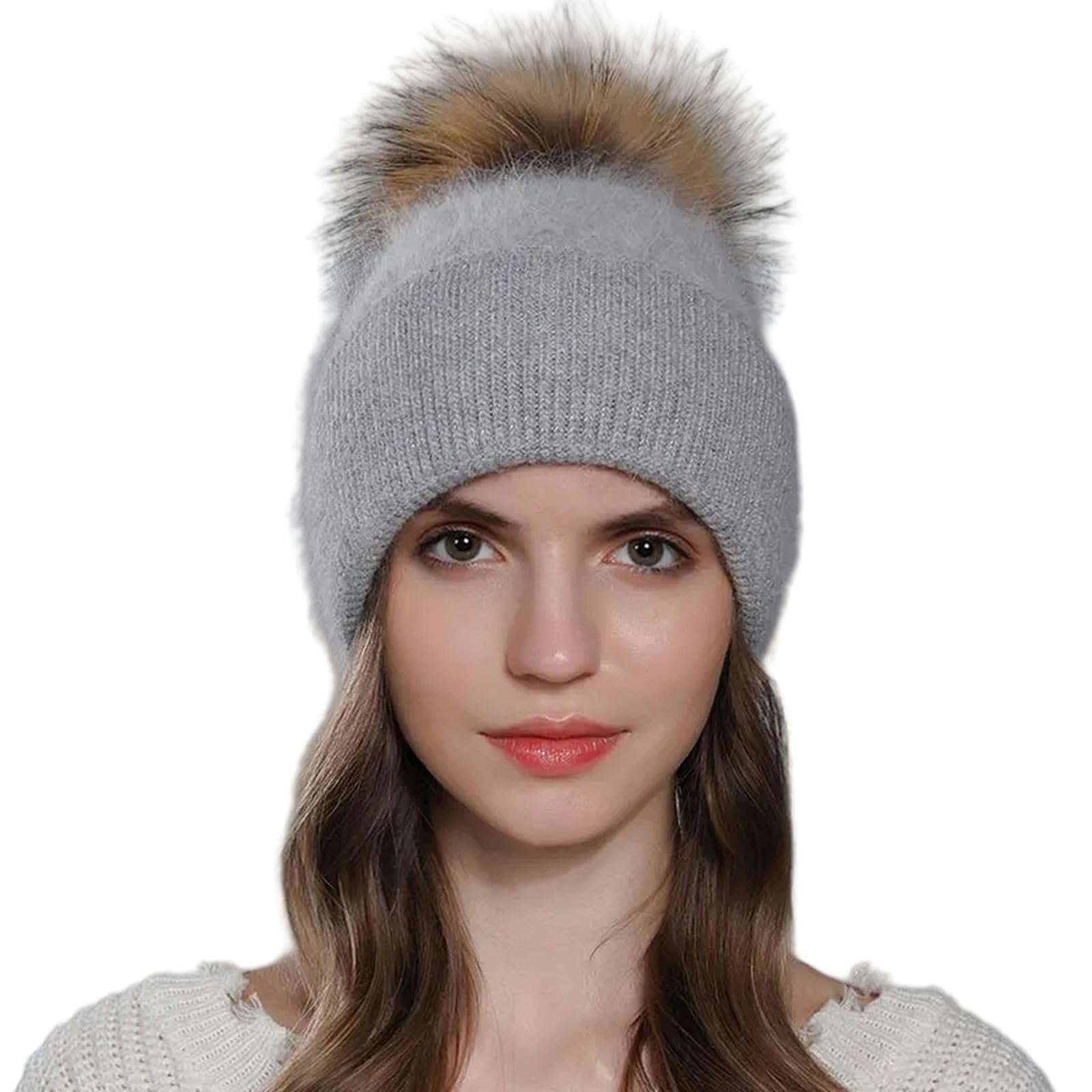 Bonnet femme chic en tricot naturel gris et pompon haut de gamme
