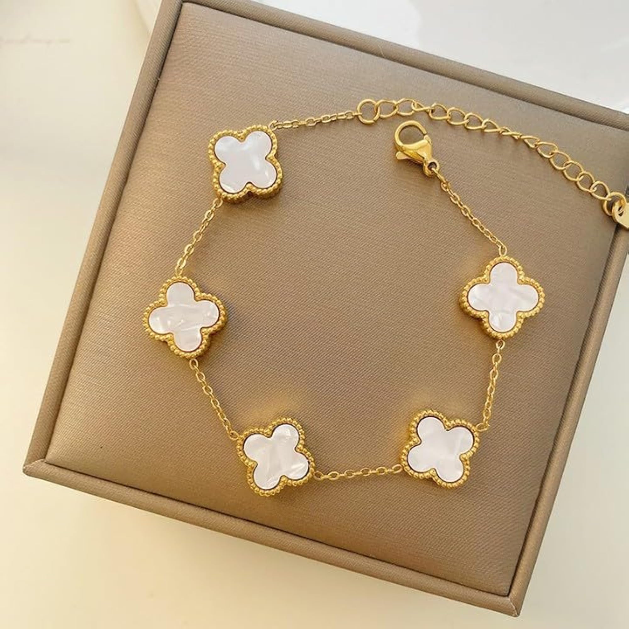 Anti Tarnish Stylish Clover Ring Earrings Bracelet Chain Pendant Combo Set