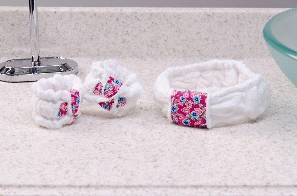 Santa Barbara Design Studio Women's Zen Garden One Size Cotton Terry Velour Absorbent Wristbands with Matching Headband