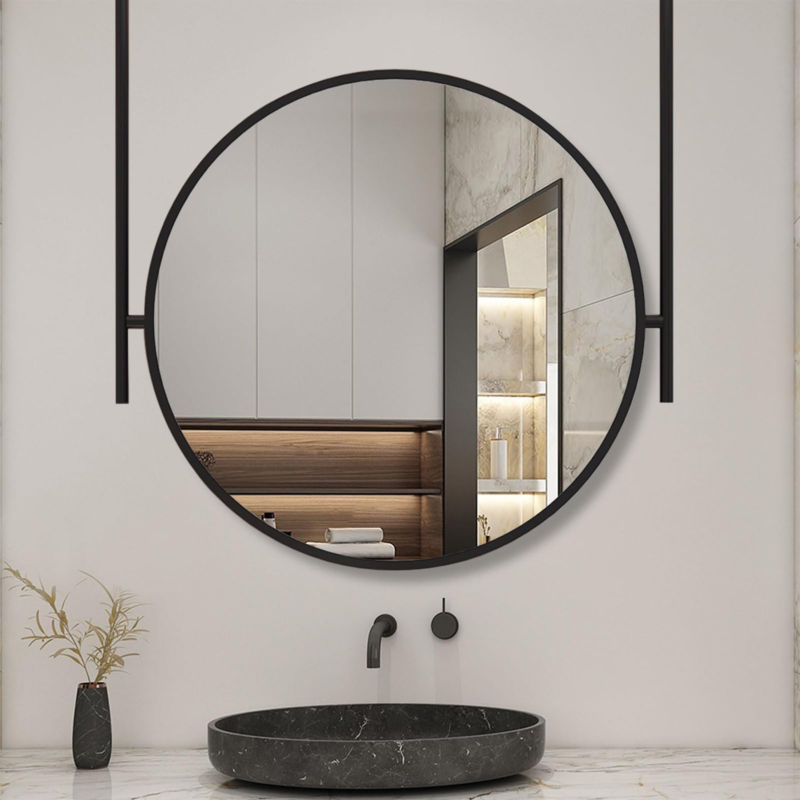Miroir suspendu plafond rond noir 40cm pour optimiser les petits murs