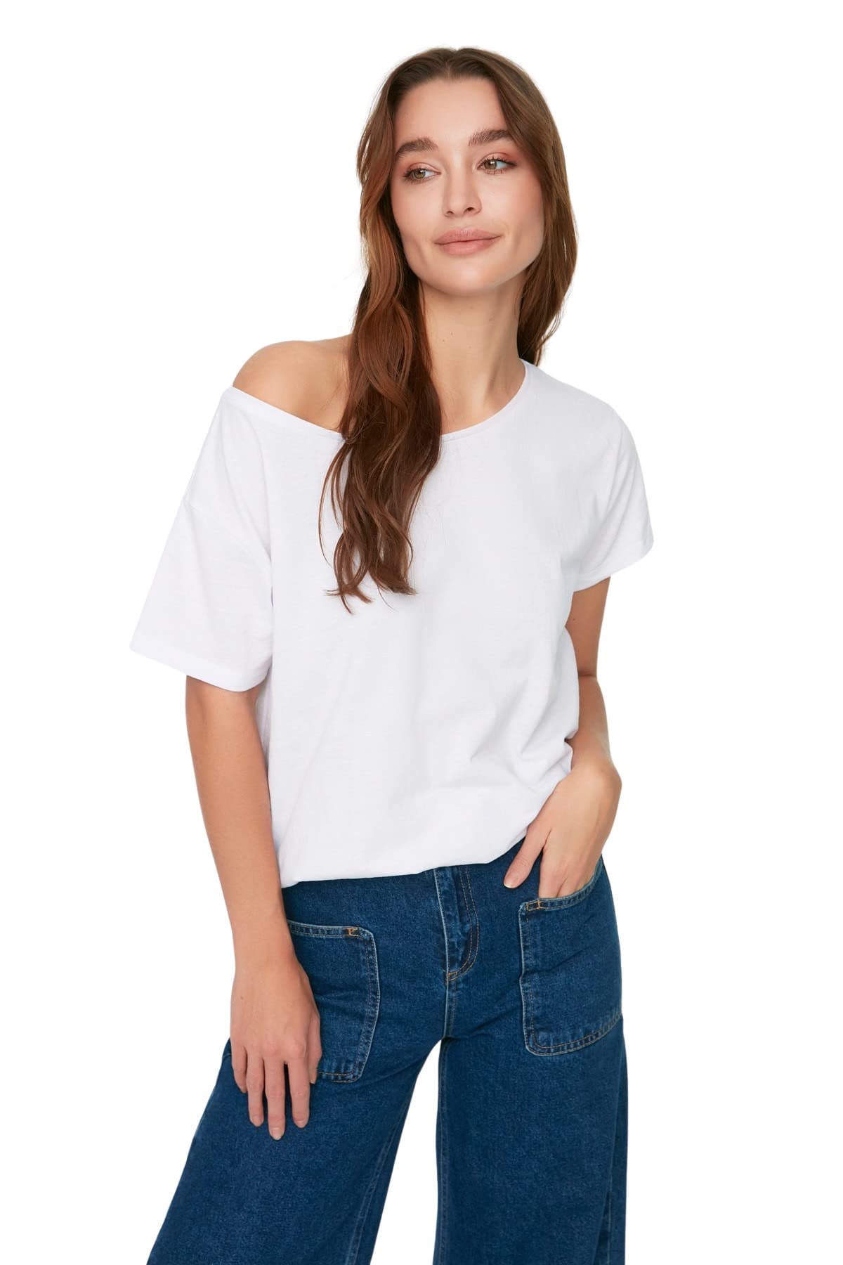 Trendyol FeMan Basics Boyfriend Basic Boat Neck Knit T-Shirt Weiß