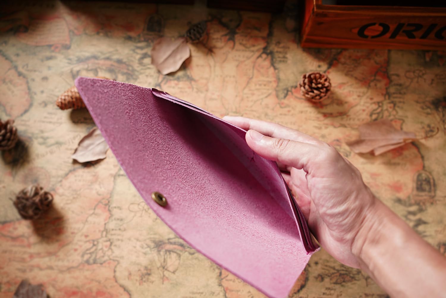 HIFA Leather Wallet Women, Purses for Women - Soft Touch Rustic Leather, Retro Style, 4 Card Pockets with Cash Slot, Compact Convenience and Ideal Gift - Wallets for Women, Womens Wallet, Purple