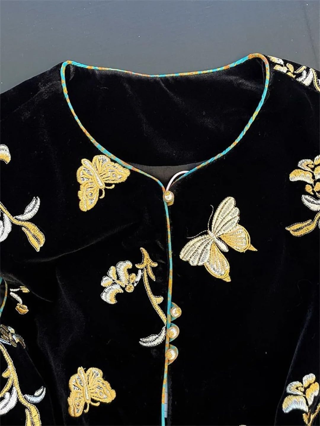 Women's ethnic style embroidered velvet black double-layered hem vest