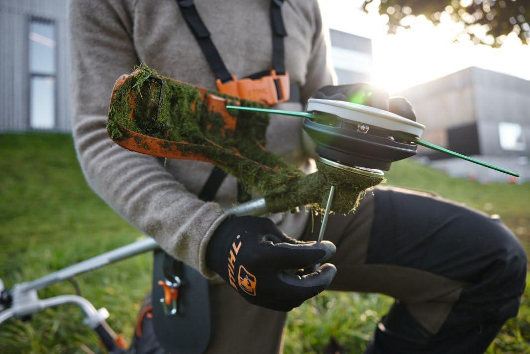 Stihl Decespugliatore a batteria FSA120 con batteria AP200 e caricabatteria AL500