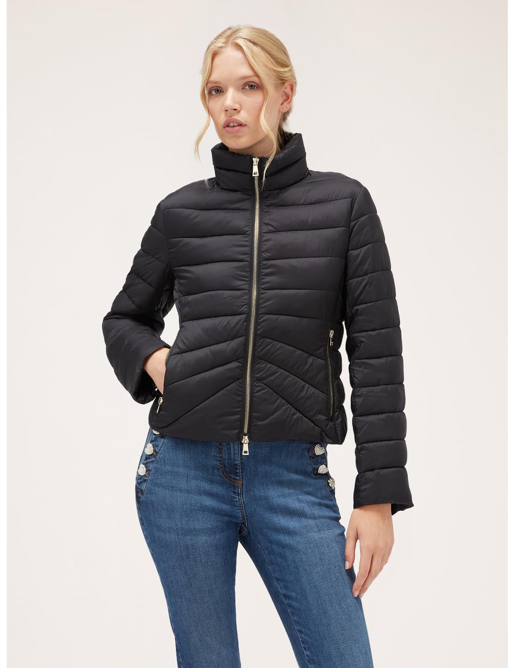 Motivi: Giacca Imbottita Light Weight. Stagione Autunno Inverno 2024