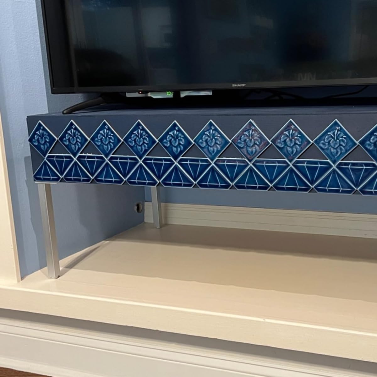 Zestaw 4 regulowanych 35 cm szare aluminiowe nogi do szafek - metalowe nóżki meblowe do projektów DIY, idealne do łóżek, sof, komód, krzeseł i stolików kawowych (wysokość: 6 cm do 35 cm)