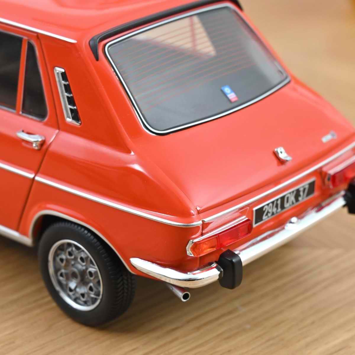NOREV Simca 1100 TI 1974 Rouge Sumatra Voiture de Collection 1/18 Métal