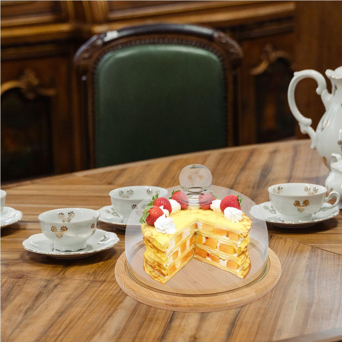 Cúpula de Vidrio Transparente para Pasteles con Bandeja de Bambú