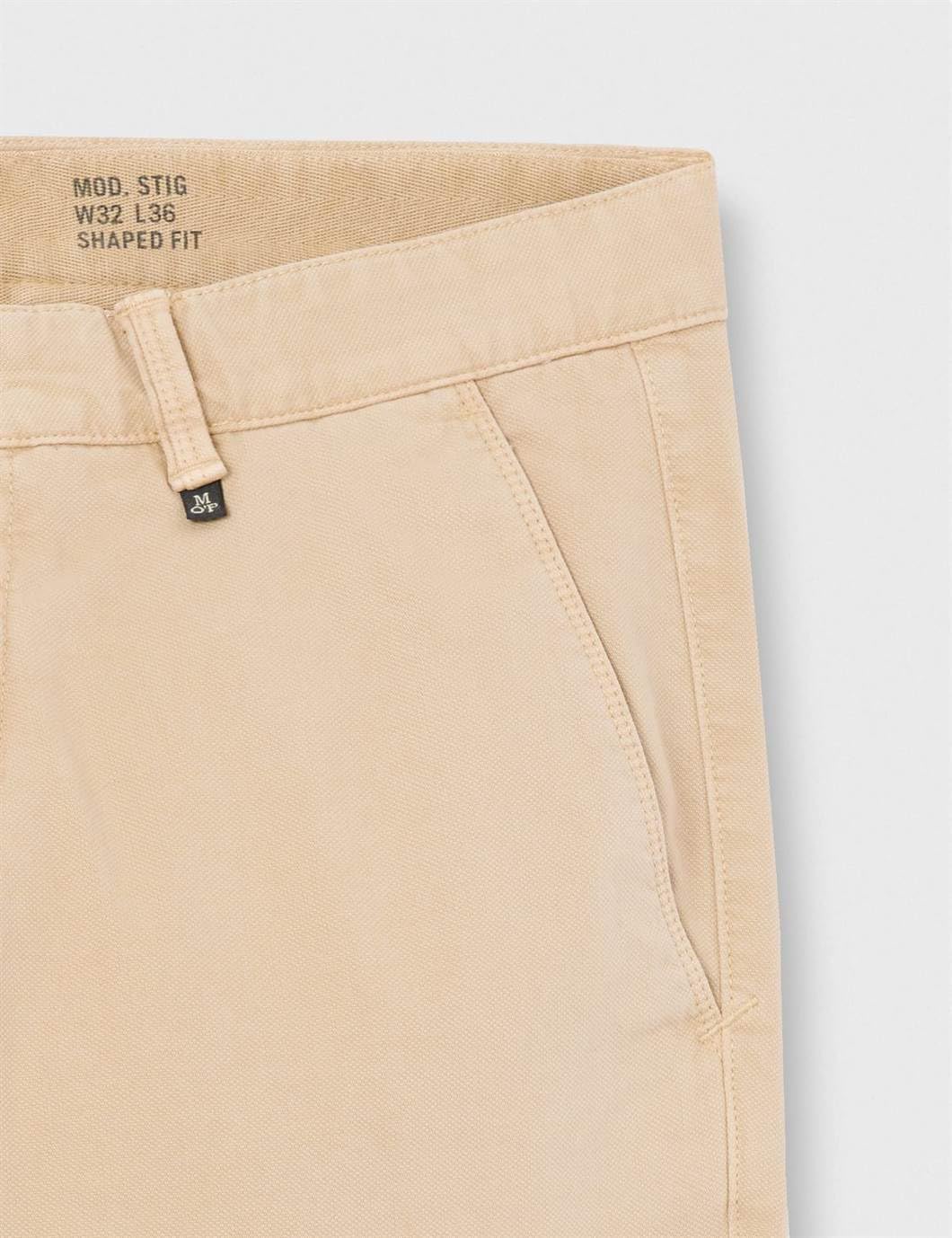 Marc O'Polo Herren Chinohose mit Stretch-Anteil Shaped Fit