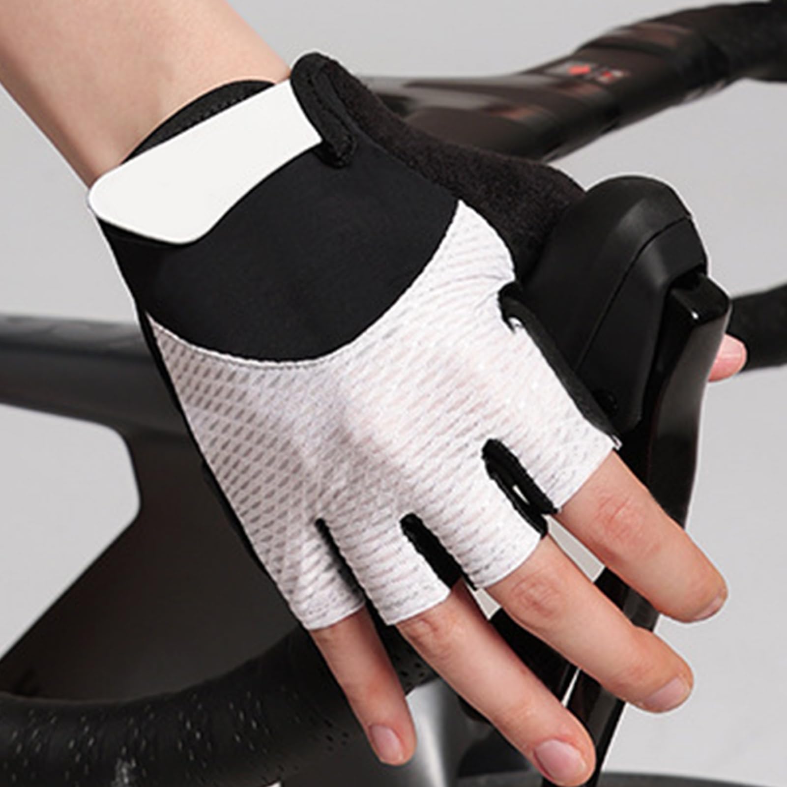Générique Gym Gloves, Weight Lifting Gloves, 6.5x3.35x6.69 inches Breathable & Comfortable, Workout Handwear for Strength Training, They Help Prevent Slippage, Allowing You to Lift Heavier