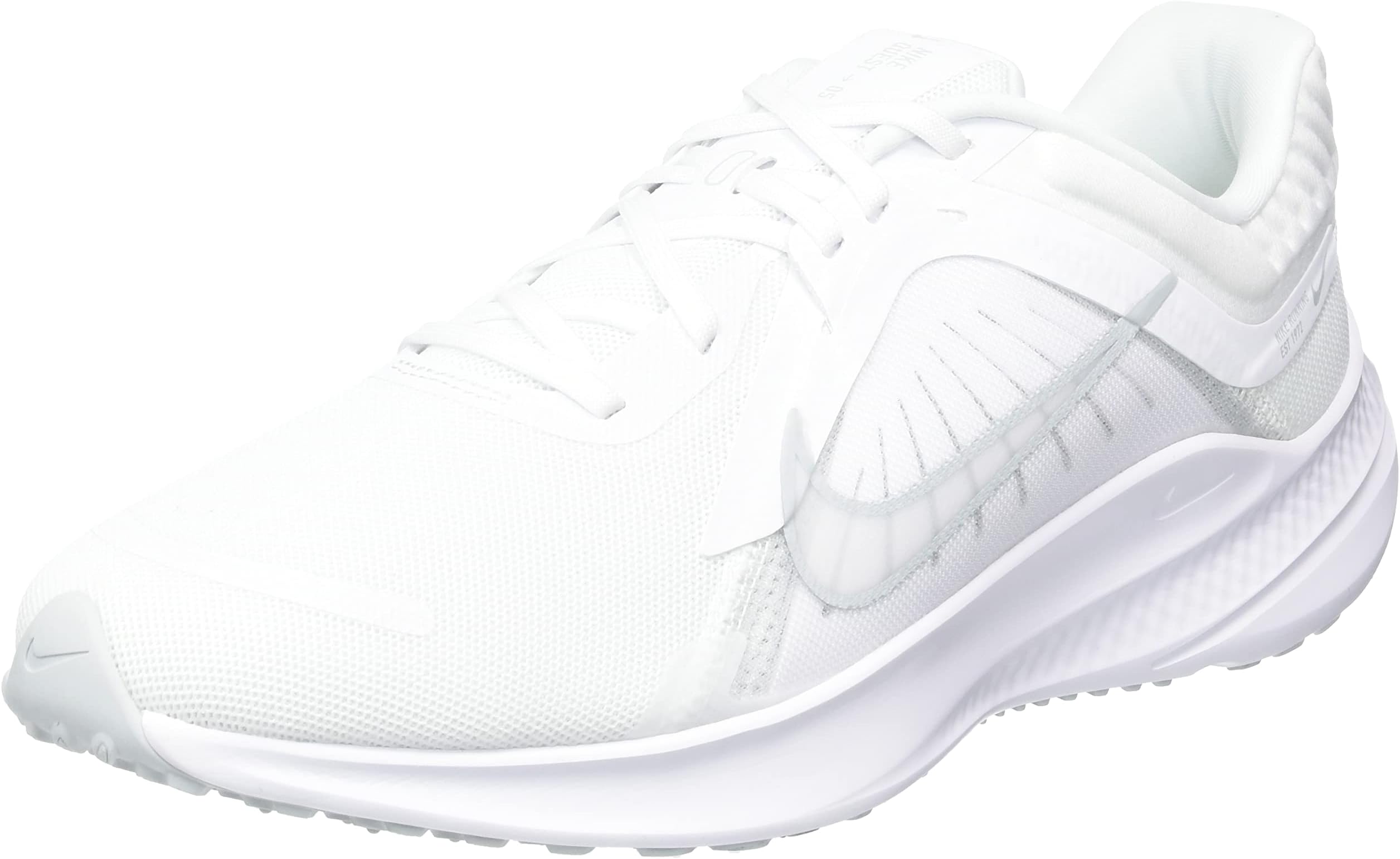 NIKE Men's Quest 5Sneaker