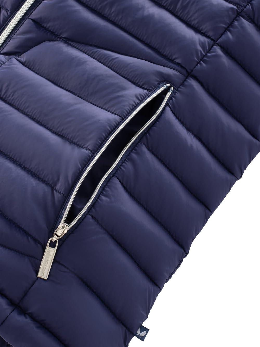 Patsy & Lou Steppweste Damen mit schmalem elegantem Schnitt, ultraleichte wärmende Outdoor Weste, ärmellose Damenweste, Gilet ideal für Jede Aktivität, Gr. 36-48
