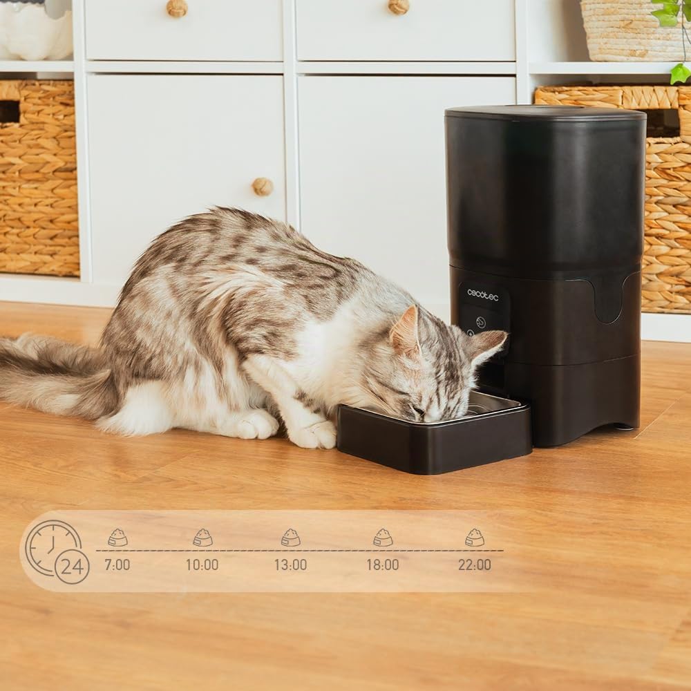 Cecotec Distributore Automatico Cibo Gatti e Cani Pumba 6000 Purrfect Meal Smart. con Controllo Wifi, Capacità di 6 Litri, Controllo delle Porzioni fino a 10 mm, Allarme, Ciotola in Acciaio Inox