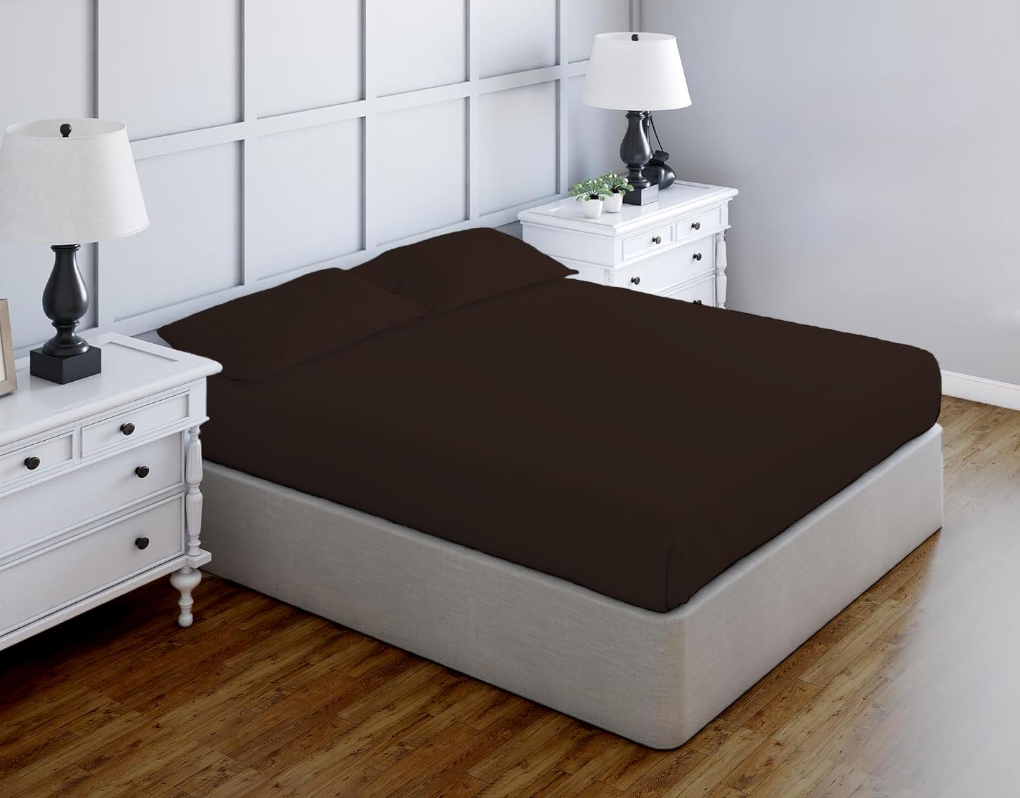 Luxury Egyptian Cotton Fitted Sheet 23cm Deep Pocket 200 Thread Count Single, Double, King, Super King Soft & Comfortable Bottom Fitted Sheet (Chocolate, Single)