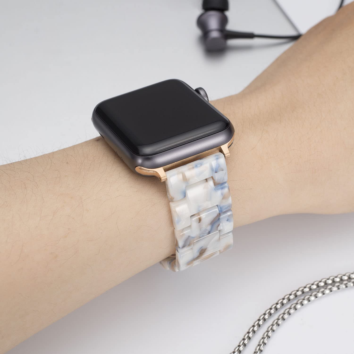 SEURE Compatible con correa Apple Watch 38 mm 40 mm 41 mm 42 mm 44 mm 45 mm, mujeres hombres Watch Pulsera colorida de resina de repuesto con hebilla de acero inoxidable para Serie SE/8/7/6/5/4/3/2/1 — view 6
