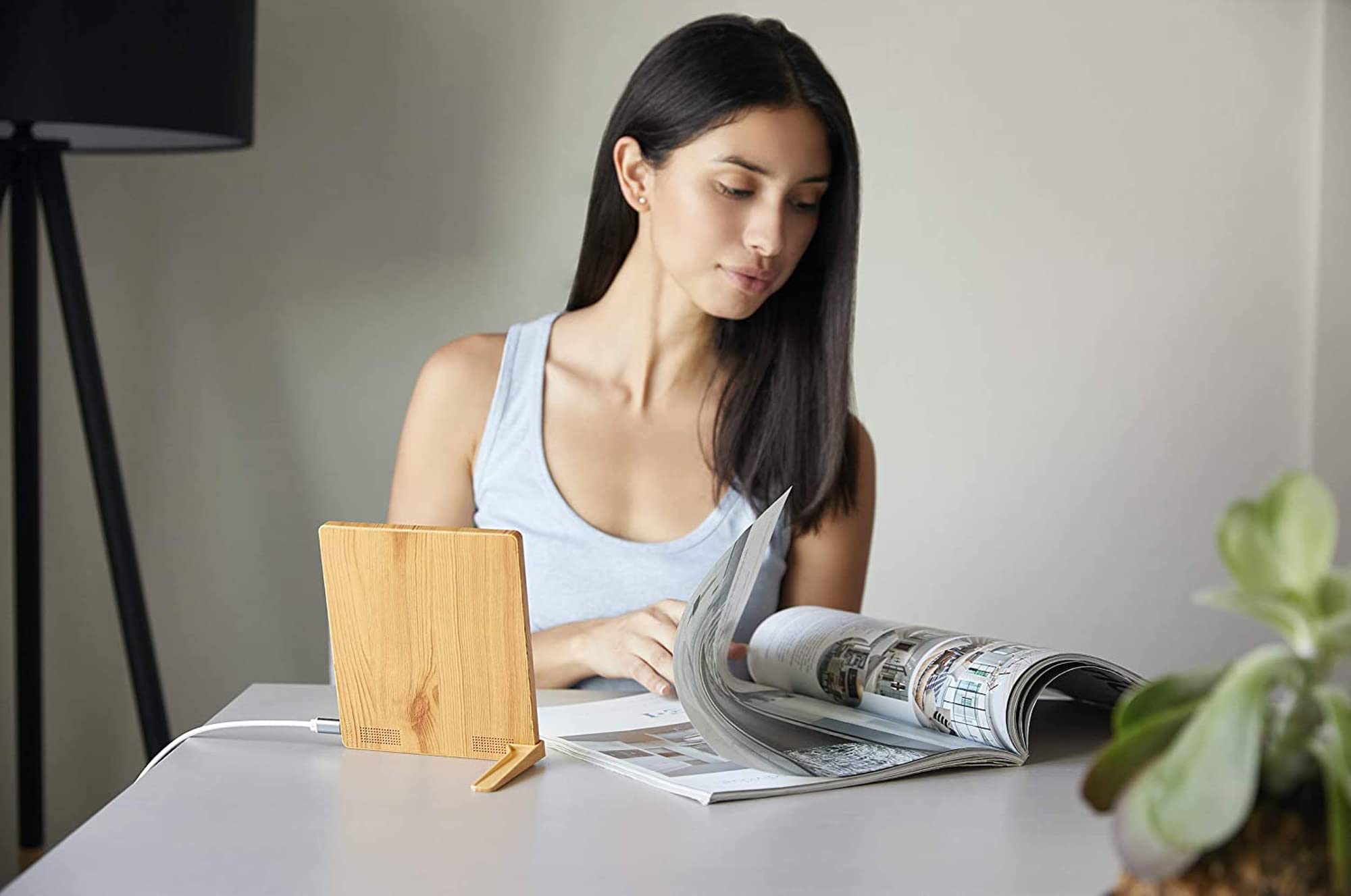 Multi Focus White and Green Light Therapy Lamp Sun Box- for MIGRAINE sufferers- 10000 Lux LED UV-Free with Touch Timer Function, Adjustable Brightness Control- Happy Mood Light (Wood Grain)