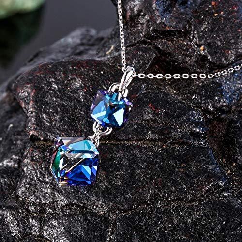 Pendentif carré double cube bleu en cristal : fini les bijoux ternes - 2