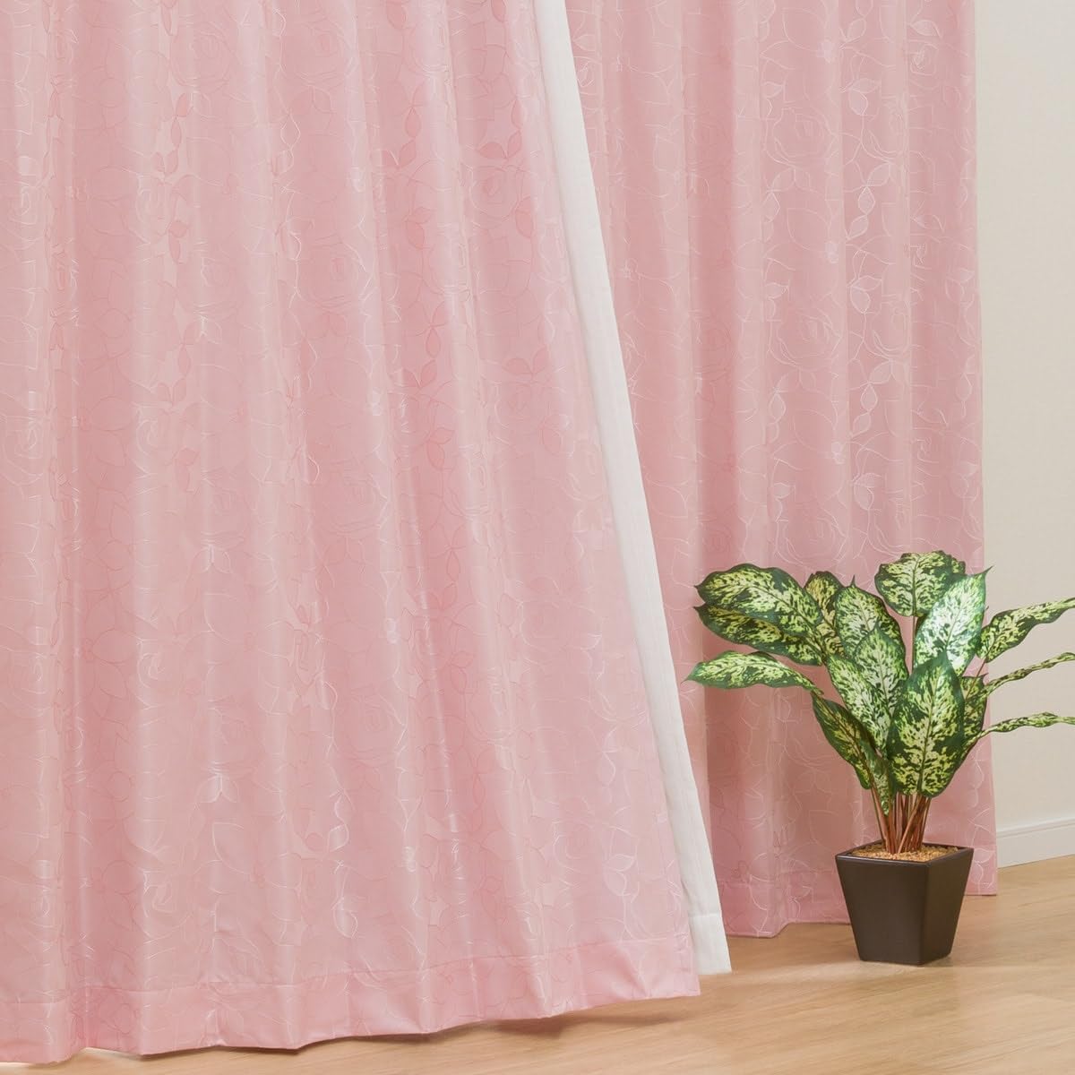 裏地付き遮光2級・遮熱カーテン(メリア アイボリー 2サイズセット販売) Amazon｜ニトリ(NITORI) 裏地付き遮光2級・遮熱カーテン メリア ローズ