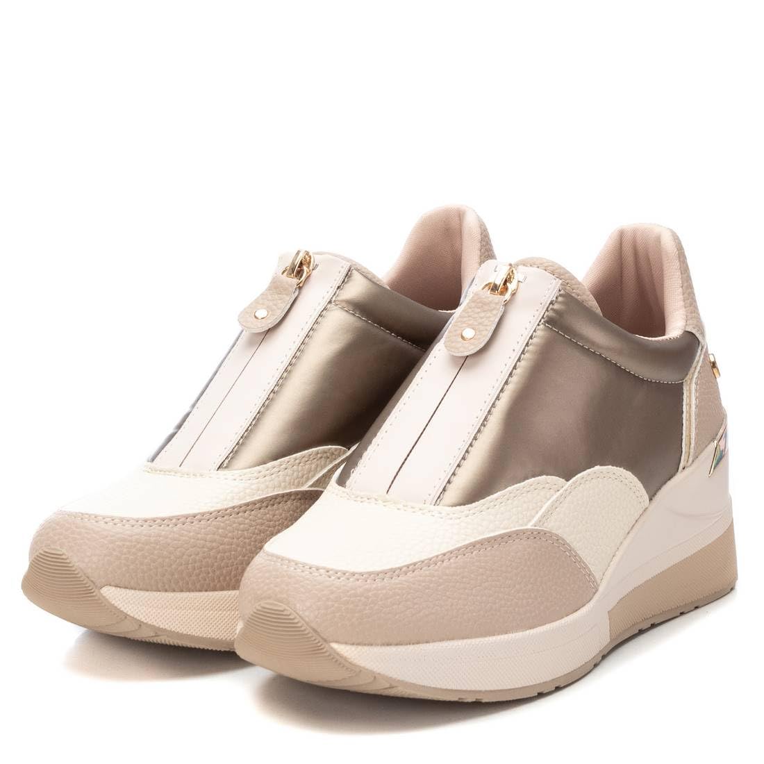XTI - Zapatilla Mujer - Calzado Cómodo y Versátil - Moda Casual