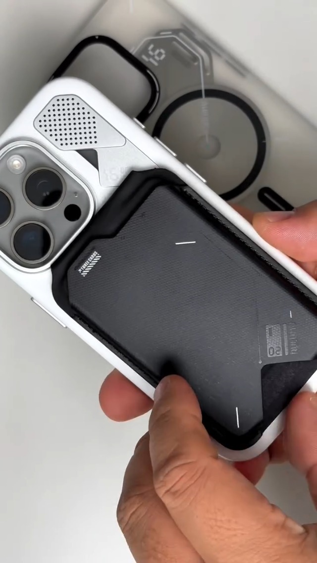 スマホケース　iPhone 16 Amazon.co.jp: NKECXKJ iPhone 16 Plus 用ケース + 强化 ガラス