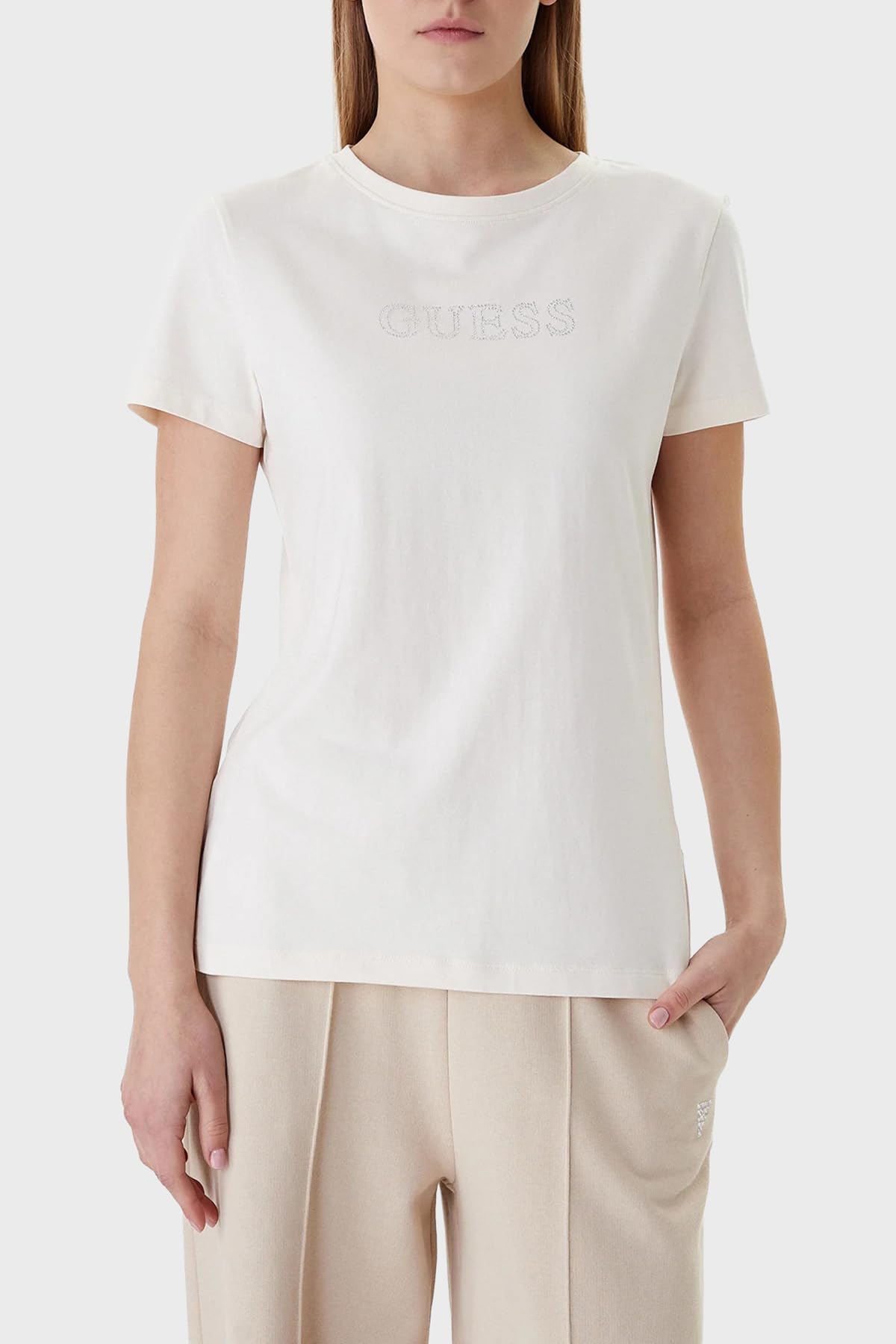 Guess Briana Pamuklu Regular Fit Taşlı Logolu Bisiklet Yaka T Shirt V3BI11J1314 Bayan T SHİRT V3BI11 J1314 G9L9