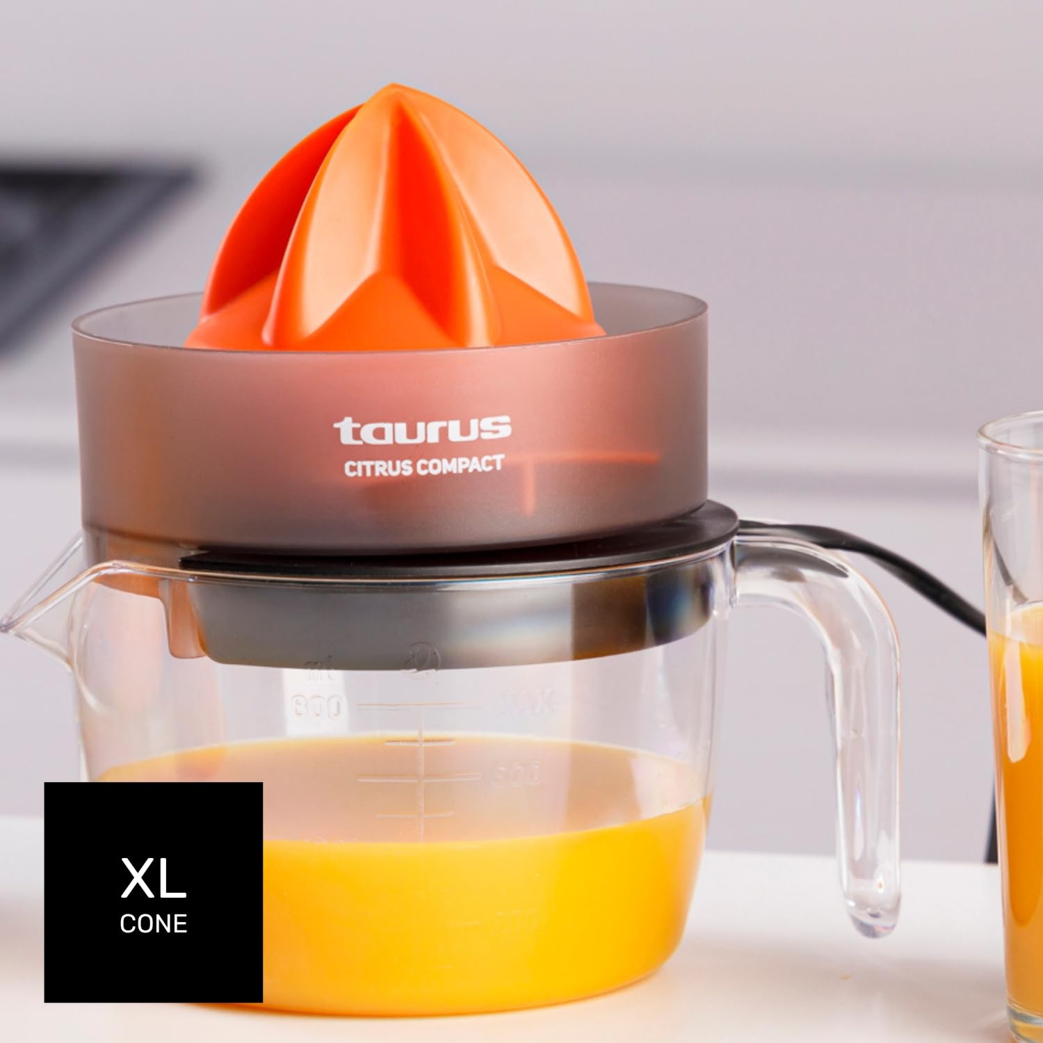 Taurus - Spremiagrumi Elettrico Citrus Compact | Doppio Senso di Rotazione | Cono Extra Large | Smontabile | Lavabile in Lavastoviglie | Design Salvaspazio | Senza BPA | 800 ml