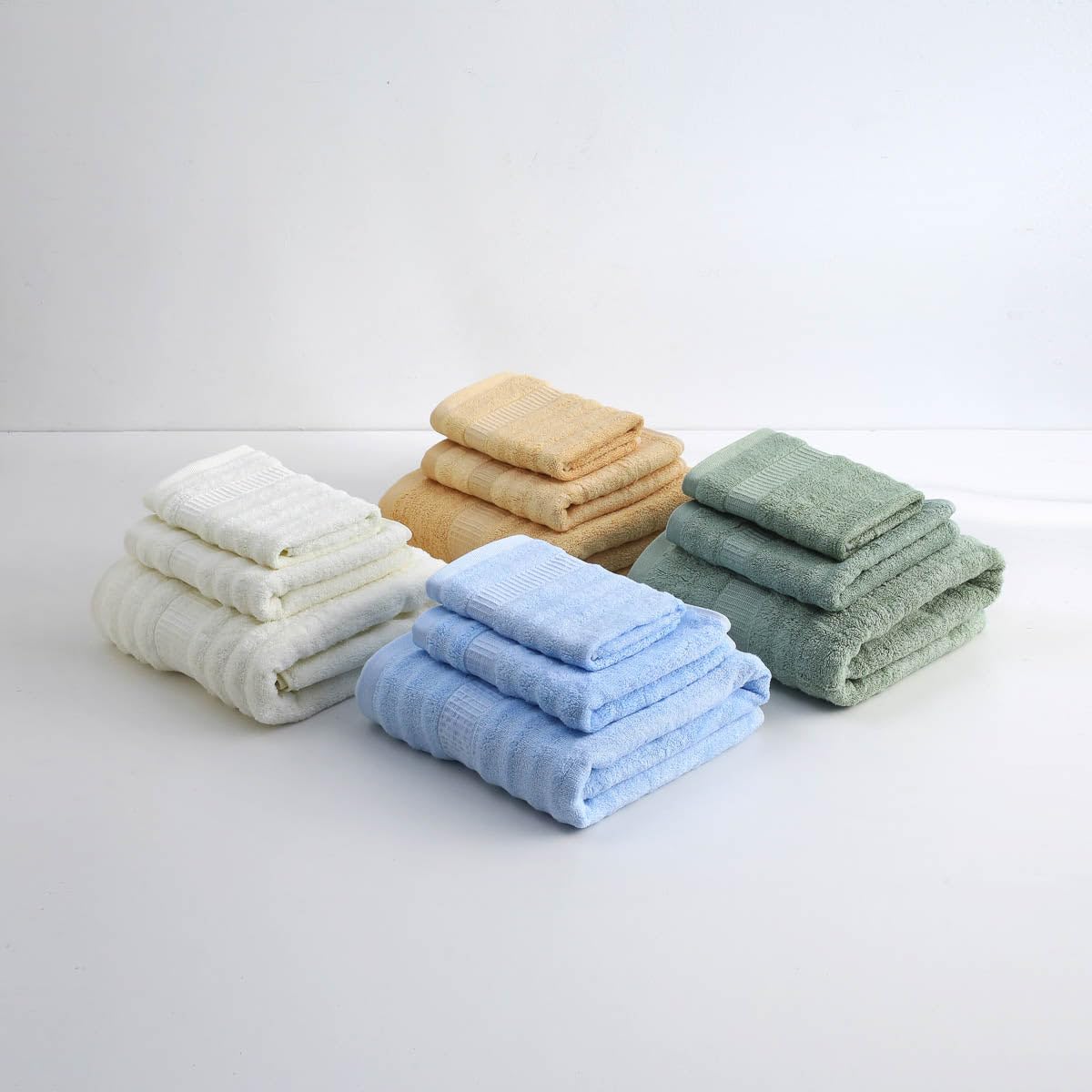WELLS & WILLOW Bambus Lyocell Handtücher Set – extra weich, saugstark, hypoallergen, antibakteriell, schnelltrocknend, ideal für Reisen & als Geschenk