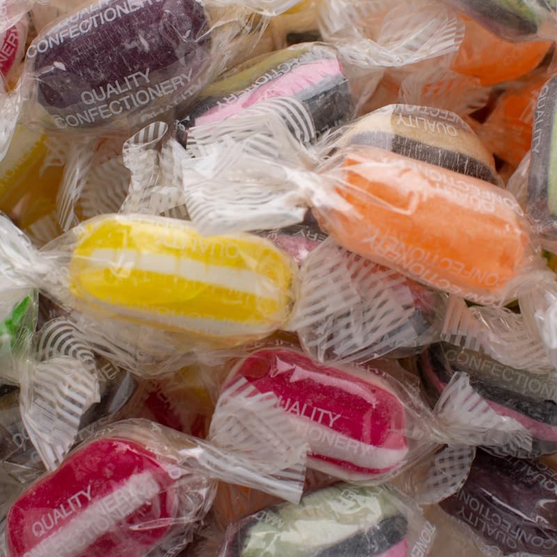 Winter Mixture Sweets - 1 Kilo Bulk Bag - 1KG - Assorted Sweet Pick and Mix for Parties, Gifts, and Sharing.