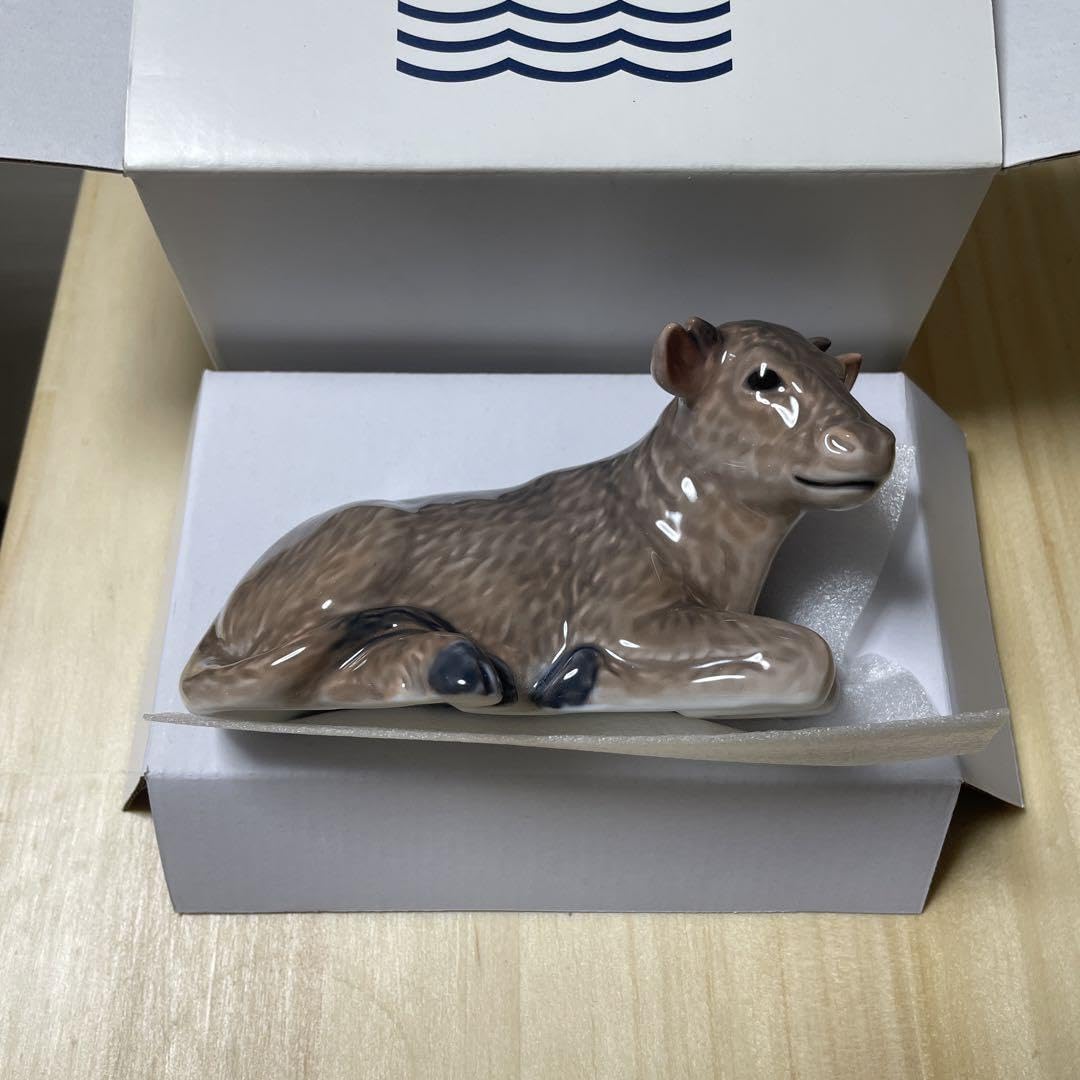 [良好品]ロイヤルコッペンハーゲン　牛の置物 ロイヤルコペンハーゲン 置物□牛飼い 青年とウシ 牛 フィギュ