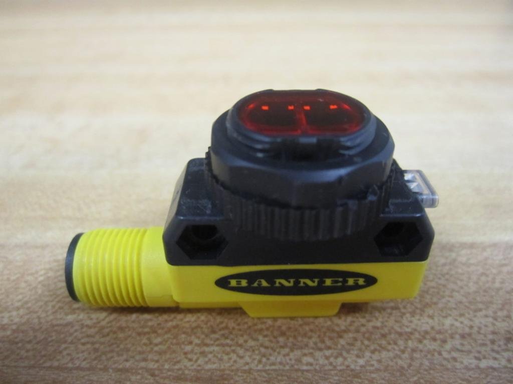 BANNER ENGINEERING - QS18VP6FF100Q8 - PHOTOELECTRIC Sensor,100MM, PNP