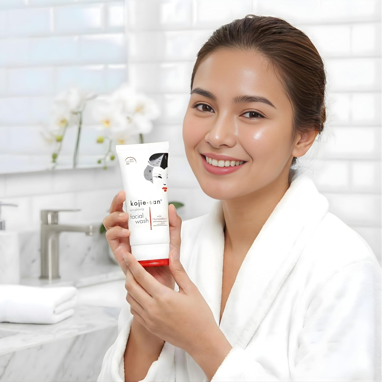 Kojie San Hydro Facial Cleanser 100g – Gentle Foaming Face Wash for Glowing, Smooth, Refreshed Skin – Daily Cleansing Formula – Paraben-Free, Non-Drying, Suitable for All Skin Types - Image 6