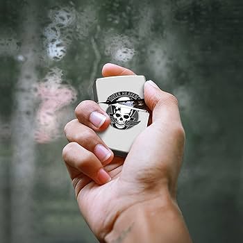 Amazon.co.jp: メタルギアソリッド ZIPPO兼用ケース ライター