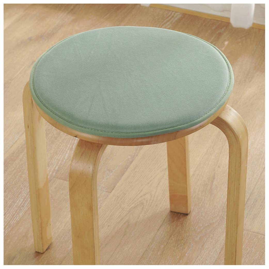 Coussins de chaise ronds contre les sièges rigides de cuisine