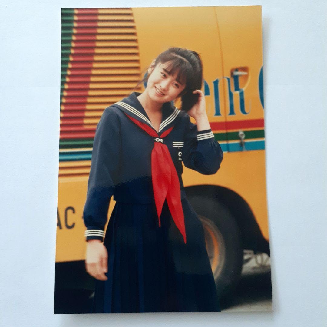 Amazon.co.jp: 斉藤由貴 スケバン刑事 ブロマイド 生写真 2枚 : おもちゃ