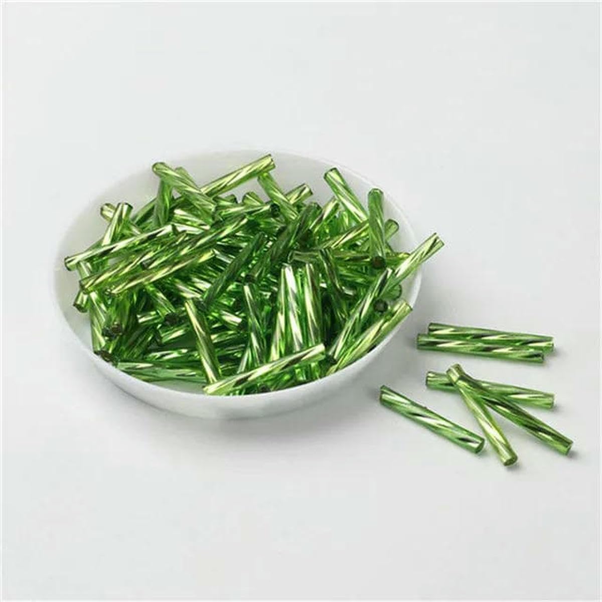 Perles de tube de verre torsadées 2x20mm vert clair pour bijoux DIY