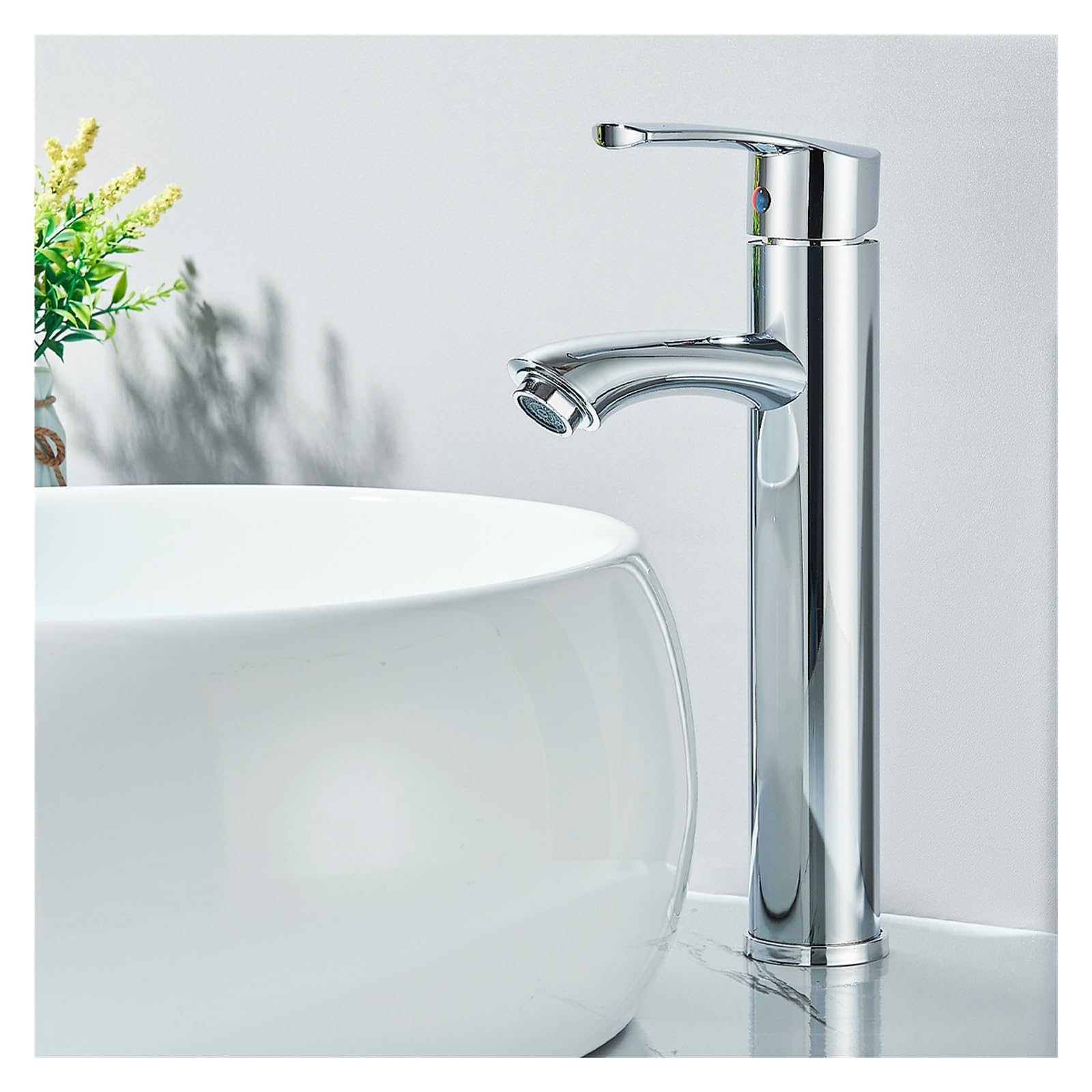 Grifo monomando de lavabo cromado para la renovación estética y funcional del baño