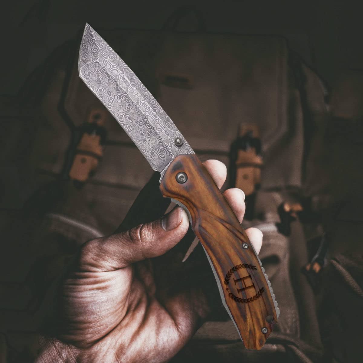 Sofia's Findings Personalized Laurel Monogram 8.75