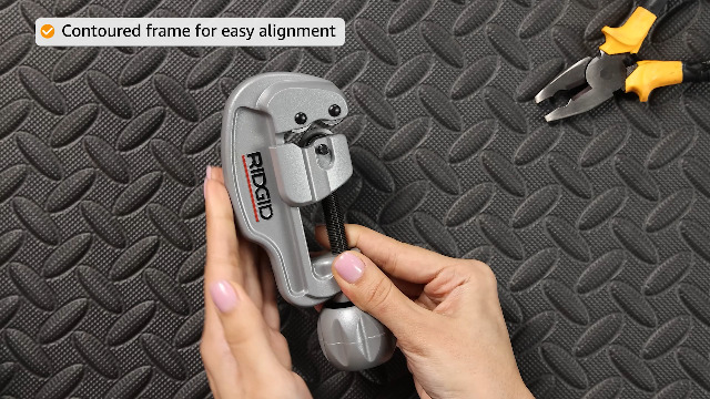 Ridgid 29963 model 35S Stainless Steel Tubing Cutter, 1/4