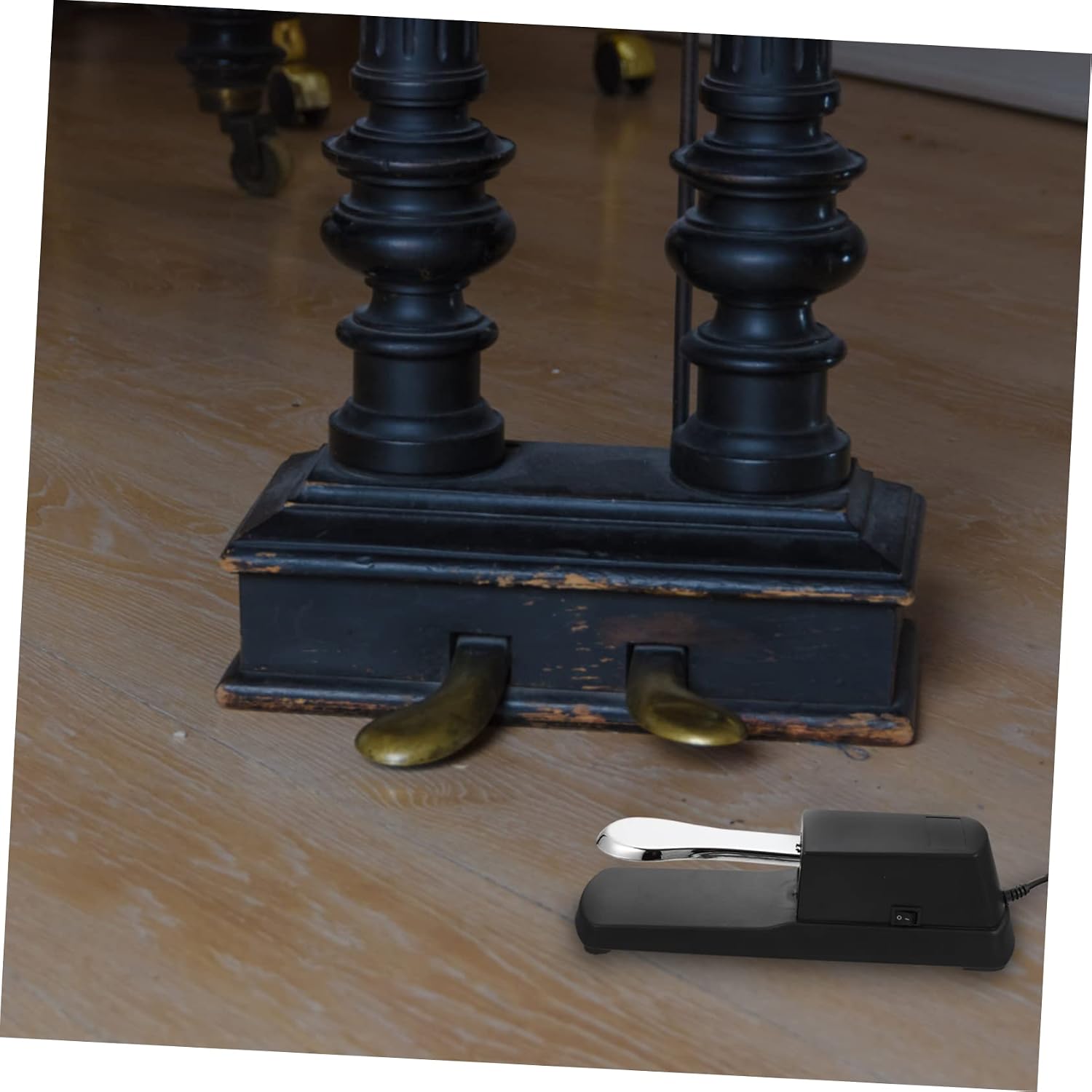 Nonslip Sustain Pedal for Electronic Keyboards Keyboards Synthesizers High Sensitivity and Upgraded Sound Effect for Enhanced Performance