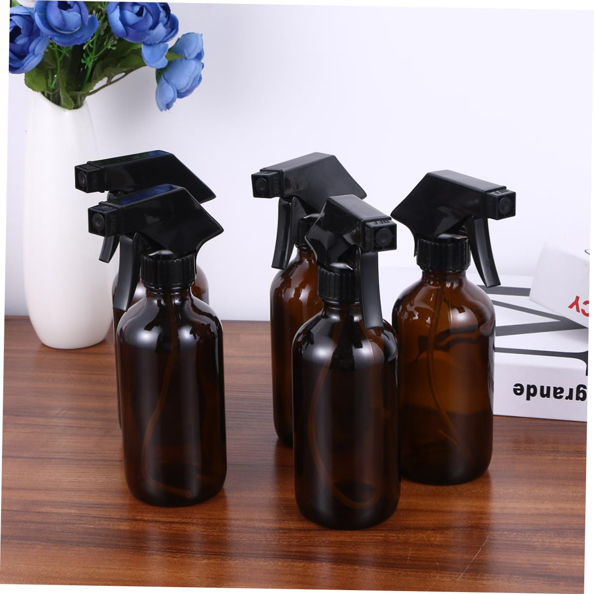 Healvian Braune Sprühflaschen Einfach zu Bedienen 250 Ml aus Glas 4 Stück Nachfüllbare Glasbehälter mit Pp Material für Aromatherapie und Reinigungsmittel