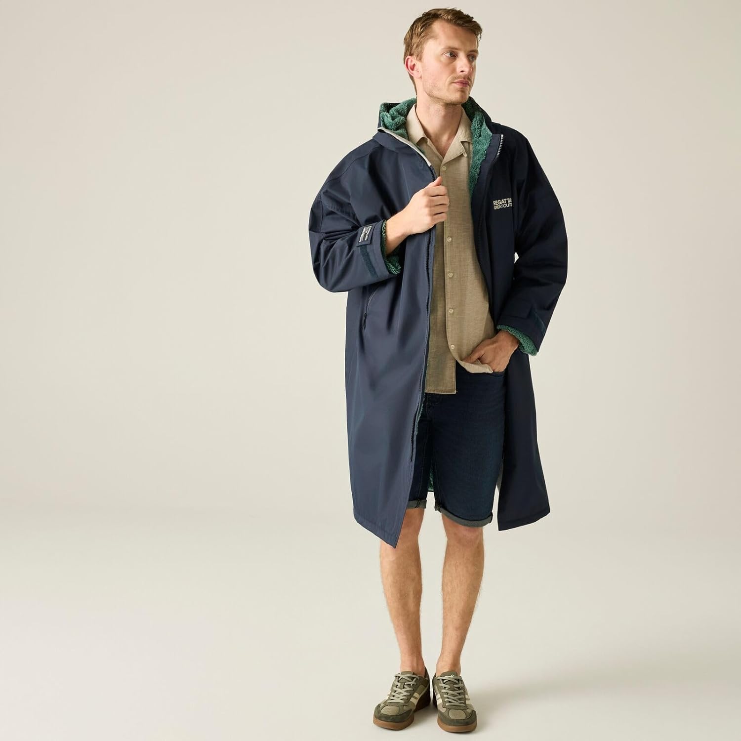 Regatta Outdoor Active Unisex Waterproof Changing Robe Jacket