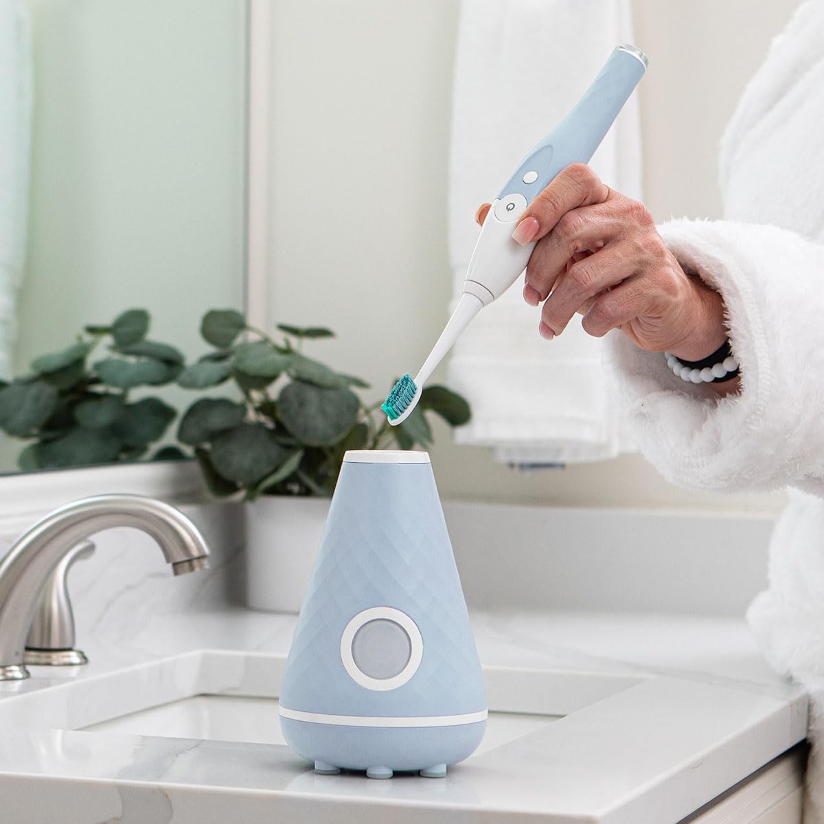 Tao Clean UV Sanitizing Sonic Toothbrush and Cleaning Station, Electric Toothbrush, Dual Speed Setting, Glacier Blue