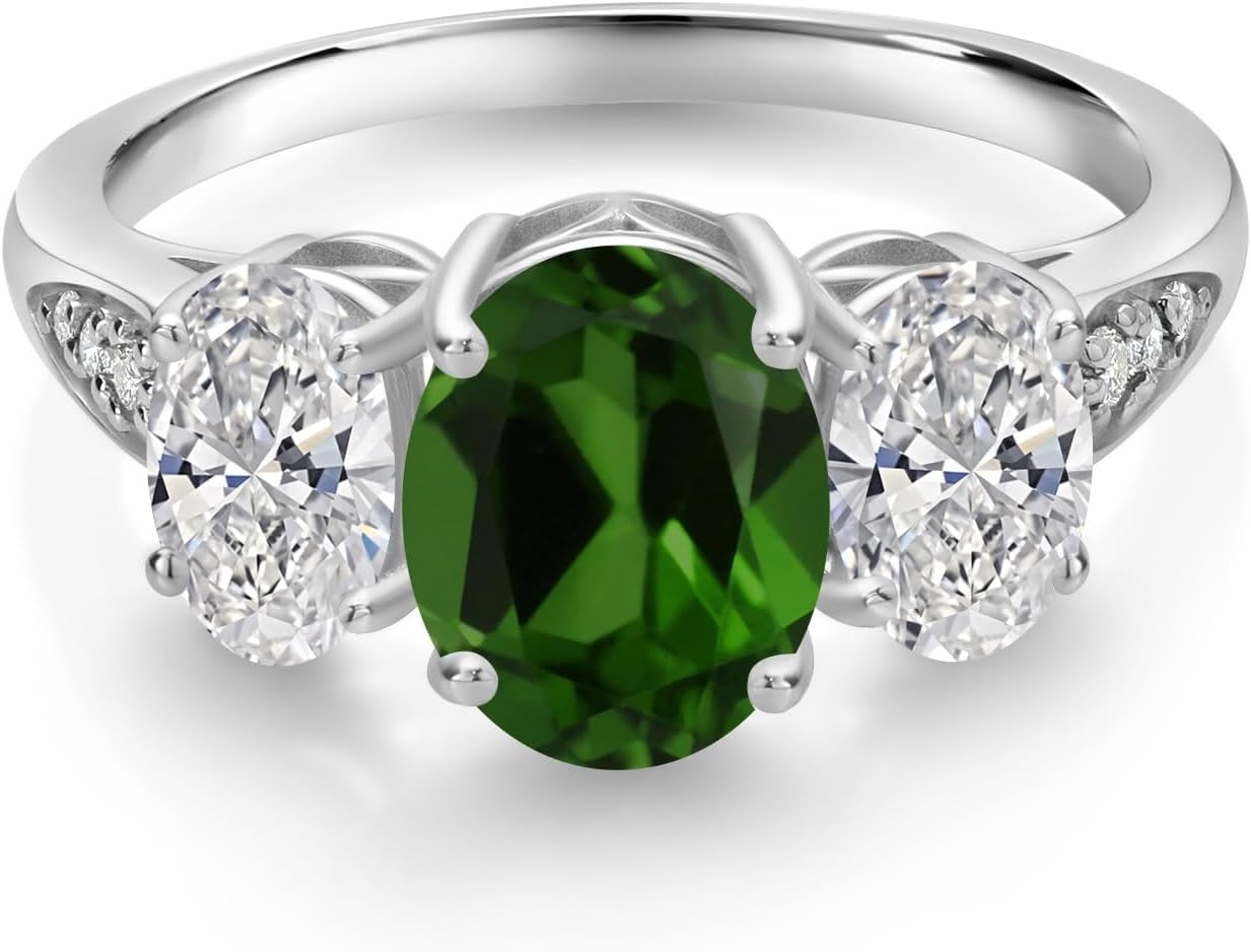 Gem Stone King 10K White Gold Green Chrome Diopside, White Lab Grown Diamond Engagement Ring For Women | 2.04 Cttw | Oval 8X6MM | Gemstone Birthstone | Available in Size 5,6,7,8,9