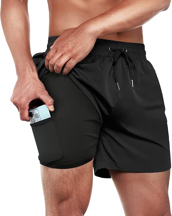 The boxer brief liner is designed for softness and comfort, ensuring you won't feel restricted or itchy, even in sandy conditions, thanks to its double-layer, non-mesh construction that feels like a second skin.