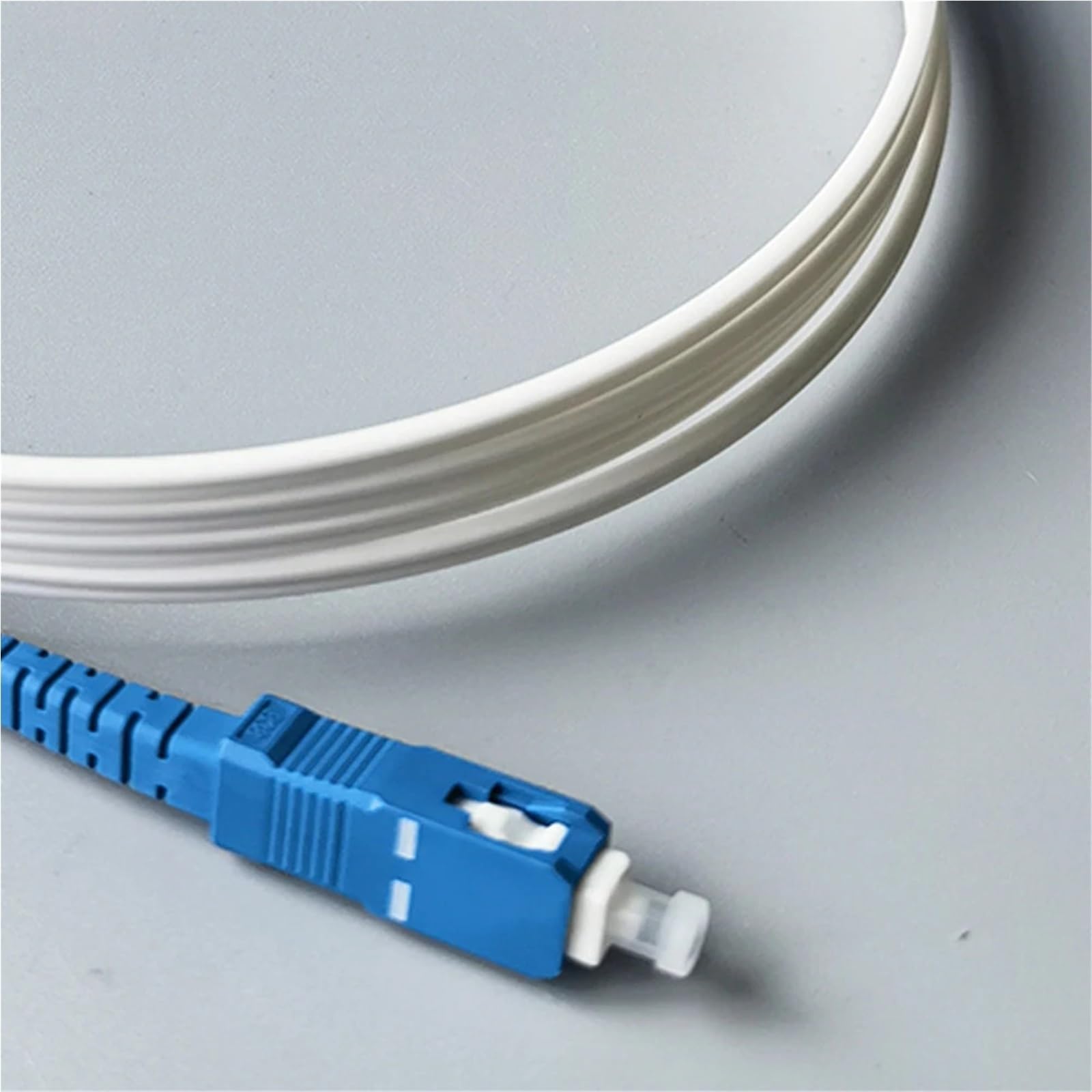 Câble de raccordement optique à fibre de 50 m FTTH SC/UPC-SC/UPC Monomode Simplex Câble de raccordement optique intérieur Câbles d'extension (50 m SCupc vers SCupc)