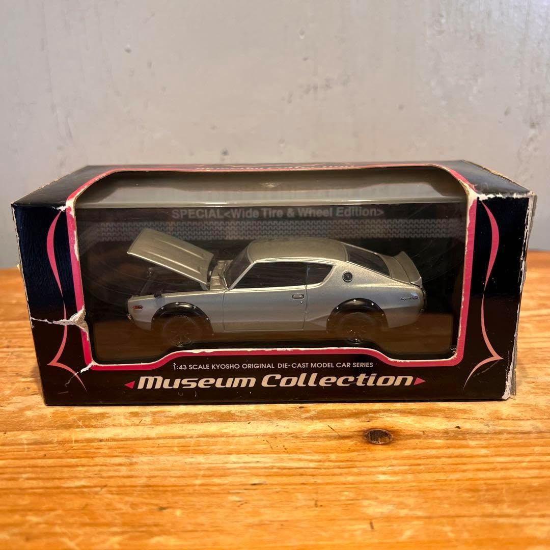 京商　日産スカイライン2000GT-R(KPGC10)ワイドホイル　ホワイト Amazon.co.jp: 1/43 京商 KYOSHO No.03025W Museum Collection 日産